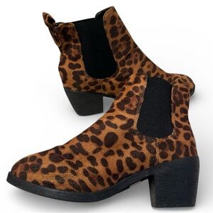 Etc. Animal Print Ankle Boots 9